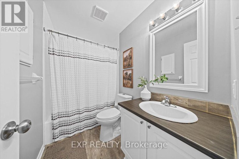 29354269/44-coralbell-private/hunt-club-parkgreenboro/ottawa/ontario/K1T3Z9_28