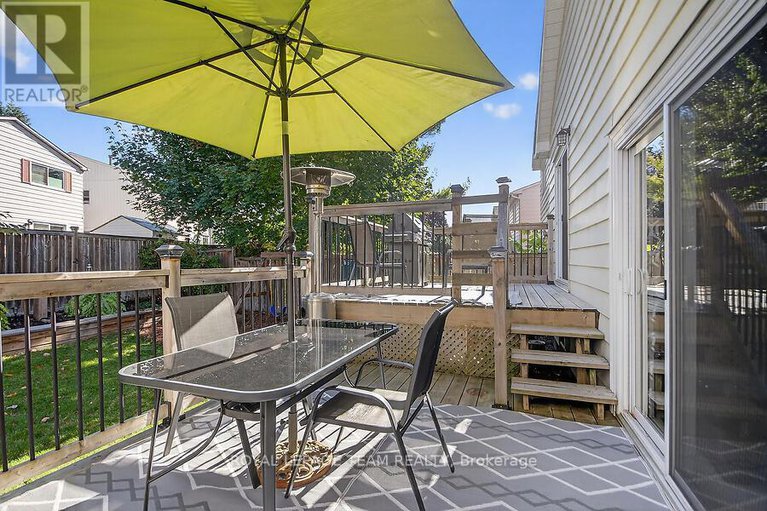 28990886/9-riding-way/bridlewood/ottawa/ontario/K2M1C3_37