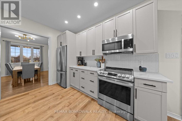 29673250/8044-craig-farm-drive/metcalfe/ottawa/ontario/K0A2P0_12