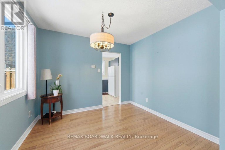 29425117/65-837-eastvale-drive/beaconwood/ottawa/ontario/K1J7T5_19