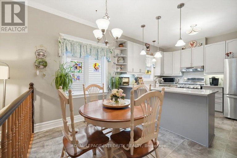 29339482/1030-valin-street/fallingbrookgardenway-south/ottawa/ontario/K4A4X7_17