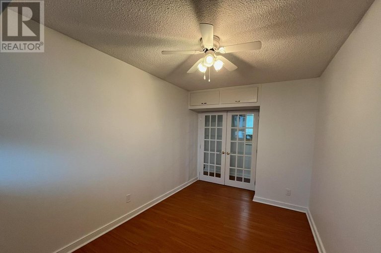 29597974/403-555-brittany-drive/viscount-alexander-park/ottawa/ontario/K1K4C5_13