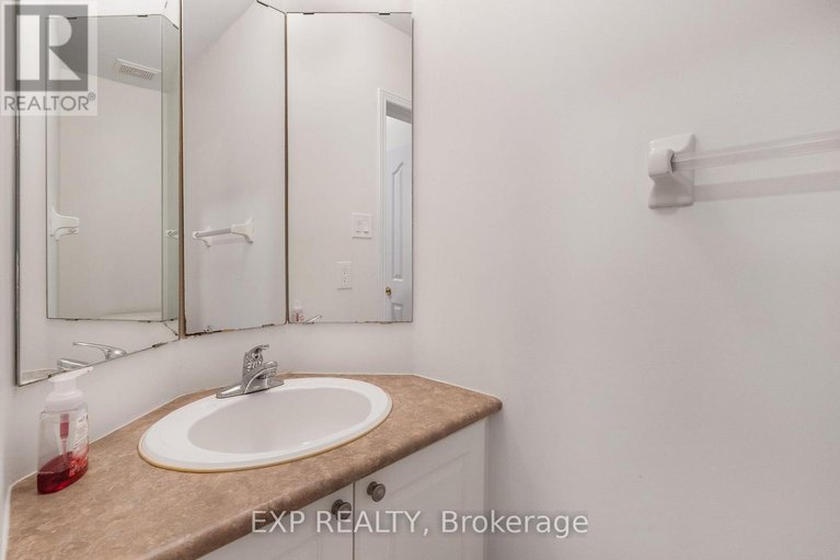 29634181/44-tobermory-crescent/morgans-grantsouth-march/ottawa/ontario/K2K3M4_7
