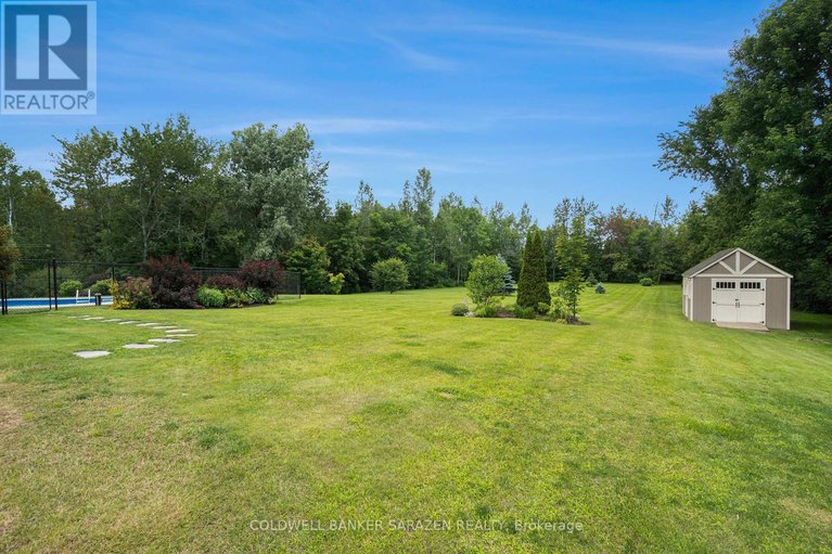 28589212/8289-rodney-farm-drive/osgoode-twp-north-of-reg-rd-6/ottawa/ontario/K0A2P0_38