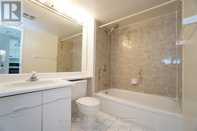 29578403/1506-545-st-laurent-boulevard/viscount-alexander-park/ottawa/ontario/K1K4H9_16