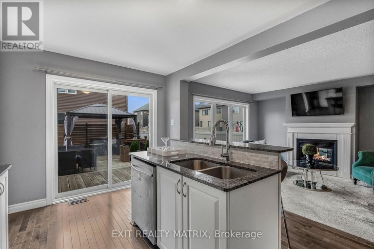 28923461/700-magnolia-street/avalon-west/ottawa/ontario/K4A3W4_15