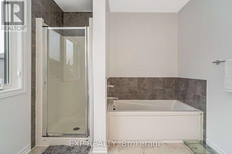 28586832/76-rallidale-street/blossom-parkkemp-parkfindlay-creek/ottawa/ontario/K1X0G7_20