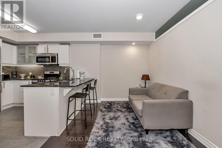 28668190/306-195-besserer-n/sandy-hill/ottawa/ontario/K1N0B6_6