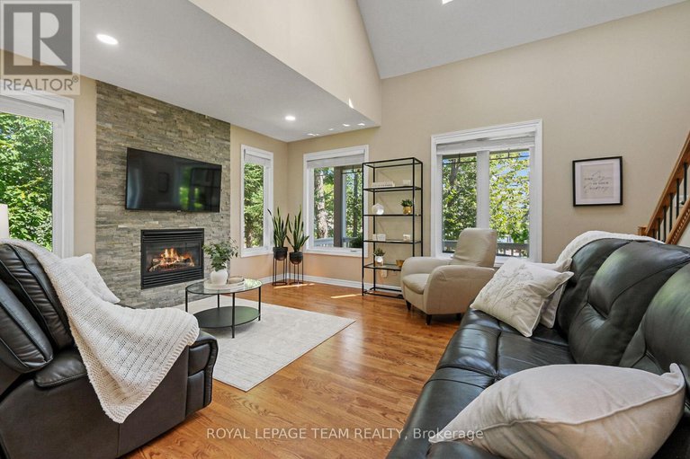 28935788/2893-barlow-crescent/dunrobin-shores/ottawa/ontario/K0A1T0_8