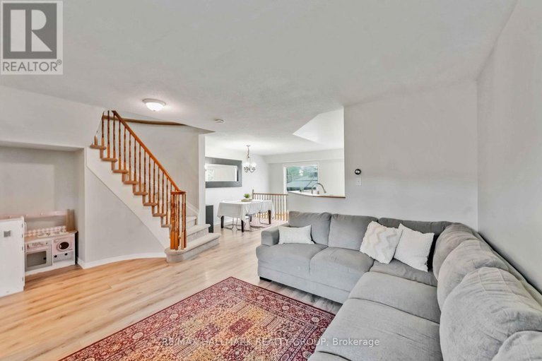 28384628/1532-duplante-avenue/fallingbrookpineridge/ottawa/ontario/K4A3Z2_10