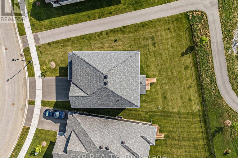 29135889/676-fisher-street/north-grenville-twp-kemptville-south/north-grenville/ontario/K0G1J0_41