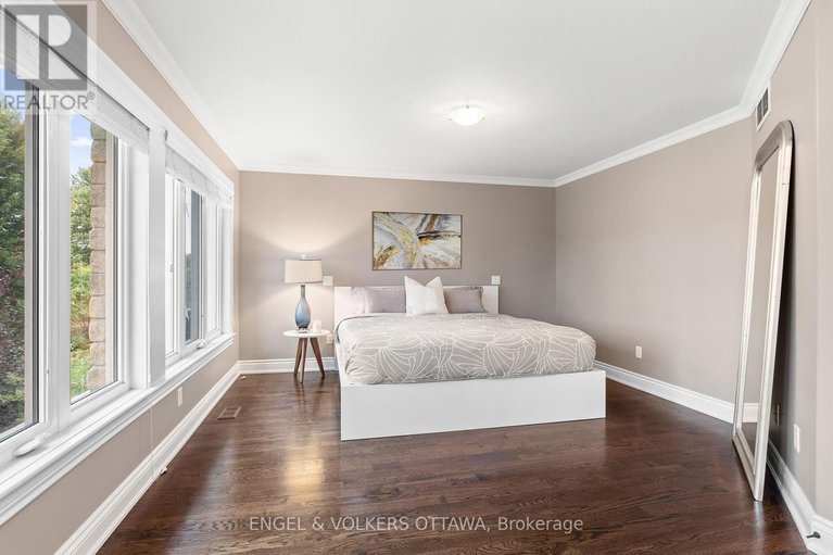 28168398/6808-suncrest-drive/greely/ottawa/ontario/K4P0B2_21
