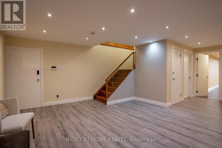29001389/5-burnt-tree-court/cedar-hillorchard-estates/ottawa/ontario/K2R1B8_38