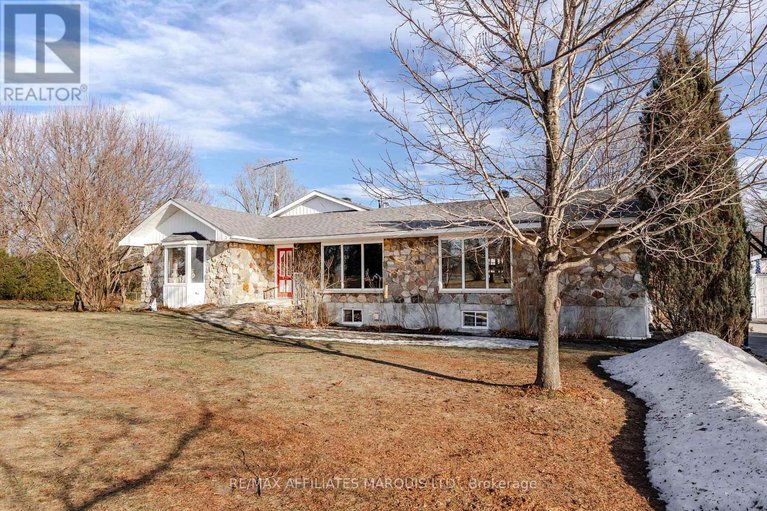 29466864/18824-glen-road/south-glengarry-charlottenburgh-twp/south-glengarry/ontario/K0C2J0_2