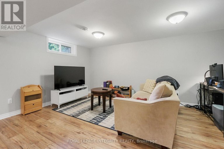 28810538/840-cork-street/elmvale-acres/ottawa/ontario/K1G1Y2_41