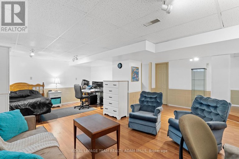 28573380/607-tourelle-drive/fallingbrookgardenway-south/ottawa/ontario/K4A3H5_30