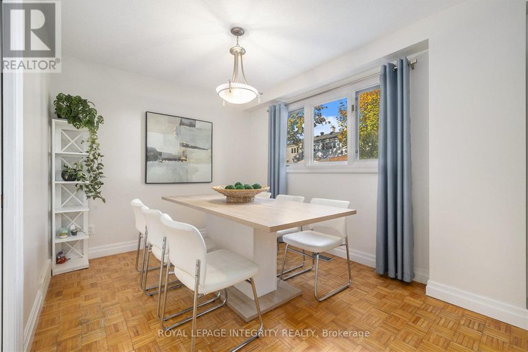 29047086/47-jansen-road/sheahan-estatestrend-village/ottawa/ontario/K2H5W6_10