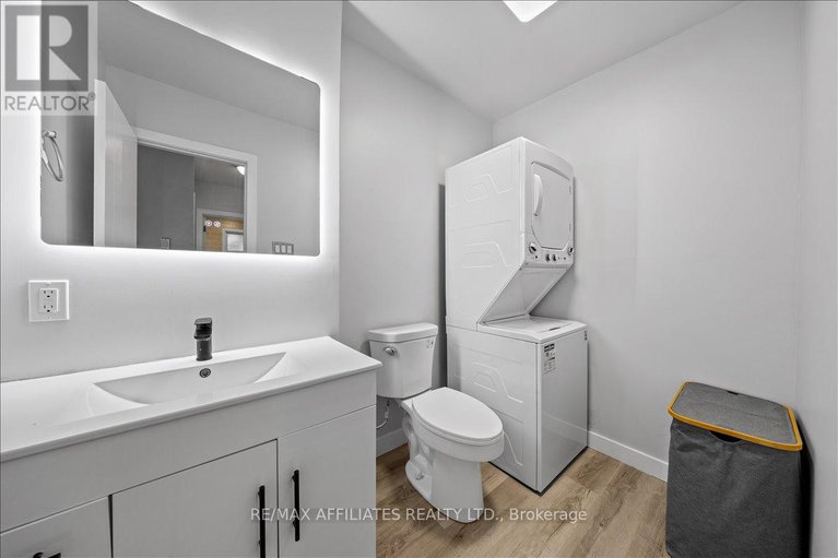 28869216/381-spartan-avenue/vanier/ottawa/ontario/K1K1J6_14