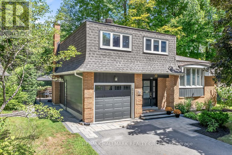 28761916/30-oakhurst-crescent/blackburn-hamlet/ottawa/ontario/K1B4A6_1