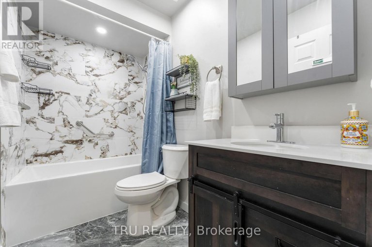 29325891/2-2960-penny-drive/britannia-heights/ottawa/ontario/K2B6H5_41