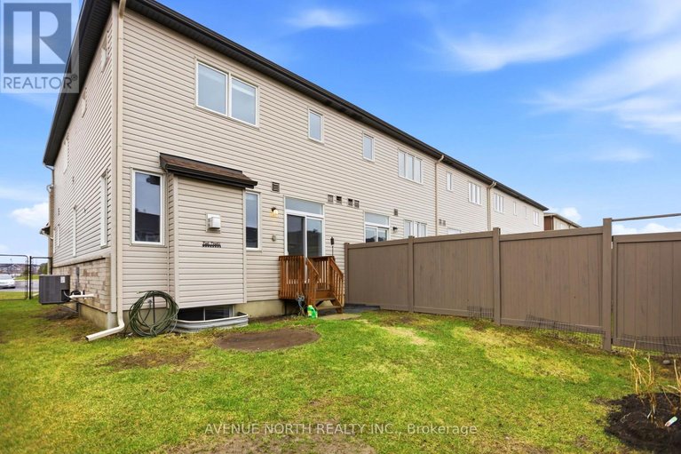 29619271/94-gardenpost-terrace/avalon-west/ottawa/ontario/K4A5H2_29