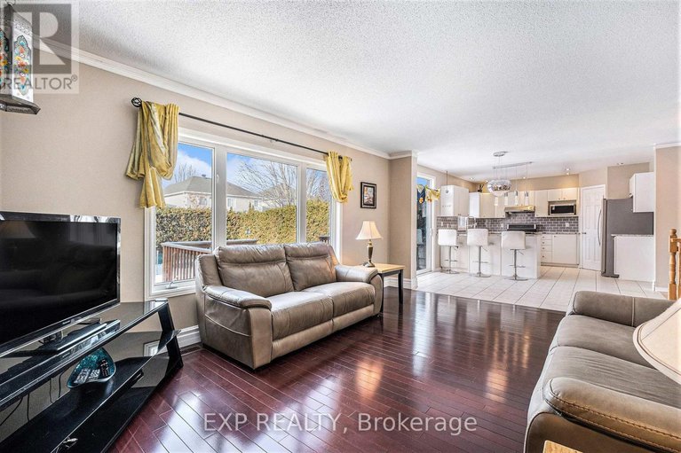 29302412/61-lamadeleine-boulevard/embrun/russell/ontario/K0A1W0_6