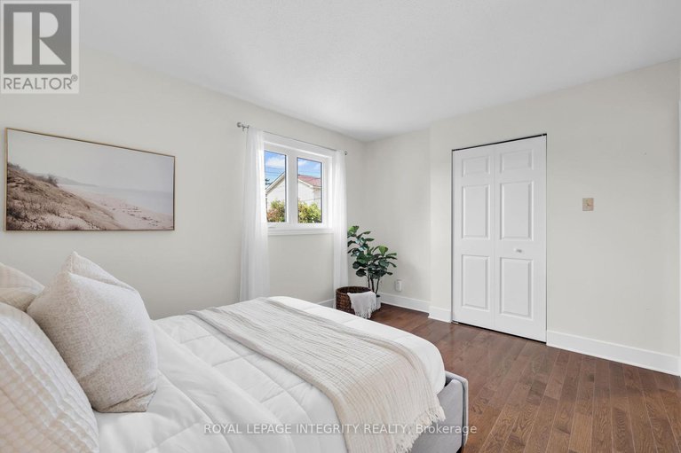 28882325/1979-jasper-avenue/ellwood/ottawa/ontario/K1V0X9_21