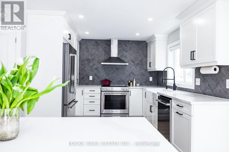 29371448/6066-ridgelea-place/chapel-hill/ottawa/ontario/K1C5P8_10