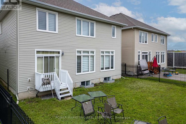 28200292/502-strasbourg-street/avalon-west/ottawa/ontario/K4A0M7_33