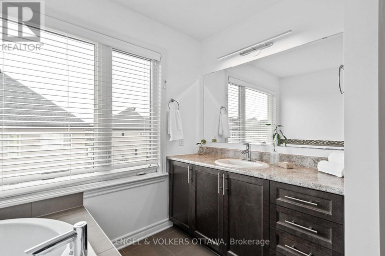 28330138/317-ardmore-street/riverside-southgloucester-glen/ottawa/ontario/K4M0E2_27