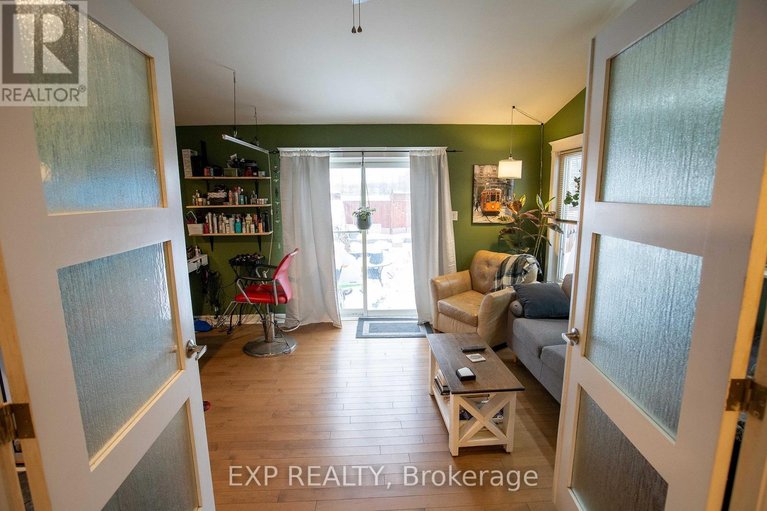 29609713/1108-grenoble-crescent/orleans-wood/ottawa/ontario/K1C2C6_12