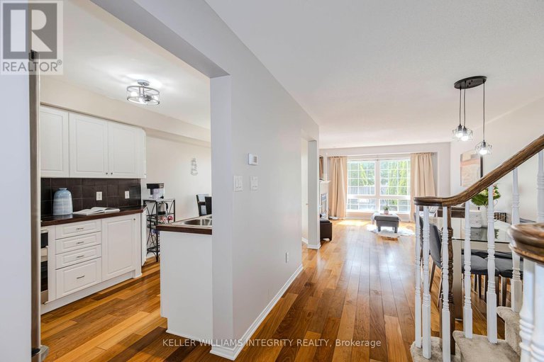 28477892/336-quetico-private/stonebridge/ottawa/ontario/K2J0E5_10