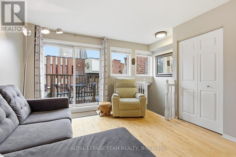 29610199/10-cornerstone-private/ottawa-centregolden-triangle/ottawa/ontario/K2P2N3_6