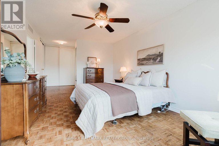 29608054/th2-300-queen-elizabeth-drive/glebe/ottawa/ontario/K1S3M6_26