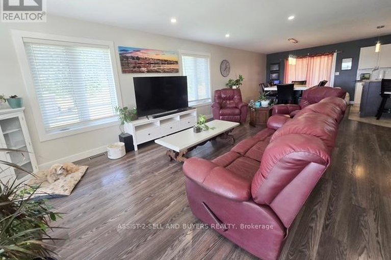 28728764/15765-manning-road/south-stormont-osnabruck-twp/south-stormont/ontario/K0C1M0_9
