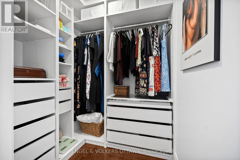 29376842/17-colindale-avenue/longfields/ottawa/ontario/K2J4V6_19