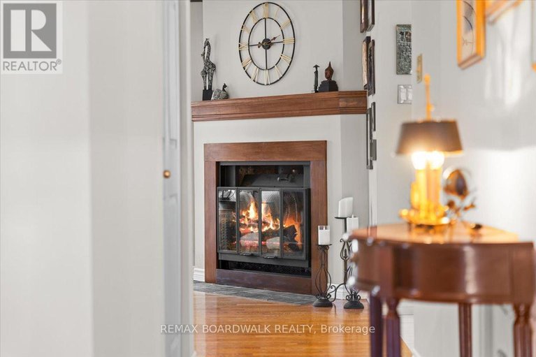 29646318/1594-meadowfield-place/chapel-hill/ottawa/ontario/K1C5V6_22