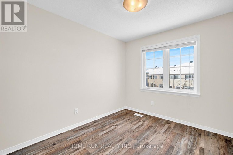 29333513/636-pamplona-private/stonebridge/ottawa/ontario/K2J5T4_68