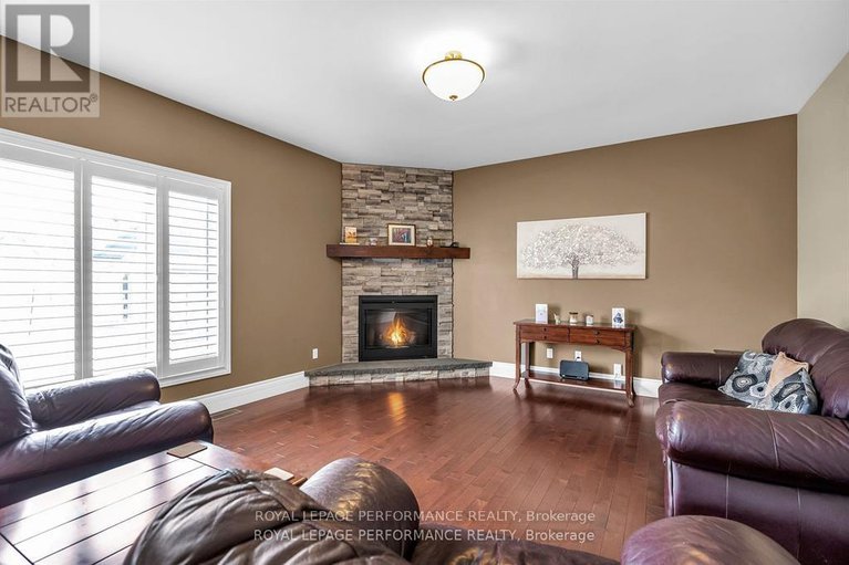 28450565/6685-yacht-boulevard/south-glengarry-charlottenburgh-twp/south-glengarry/ontario/K6H7N6_7
