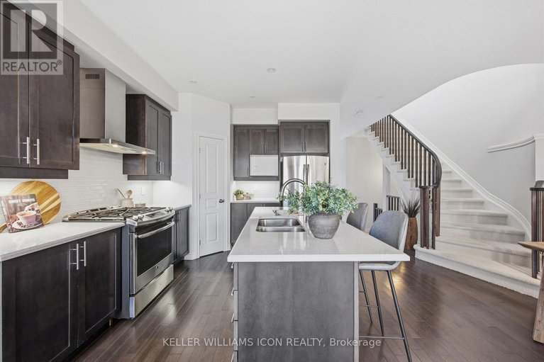 29642733/636-tennant-way/riverside-southgloucester-glen/ottawa/ontario/K4M0C7_8