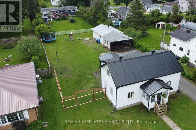 28450566/58-elm-street/ingleside/south-stormont/ontario/K0C1M0_4