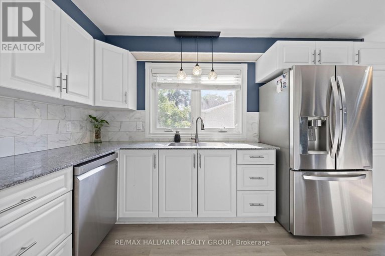 28870743/1951-ashmont-street/chapel-hill/ottawa/ontario/K1C7B9_19
