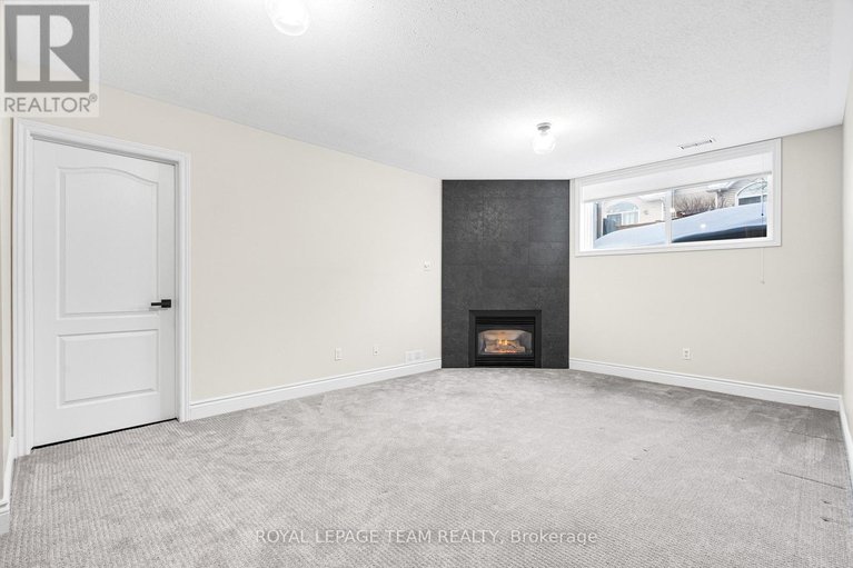 29668380/1925-windwood-place/chapel-hill/ottawa/ontario/K1C7K7_30