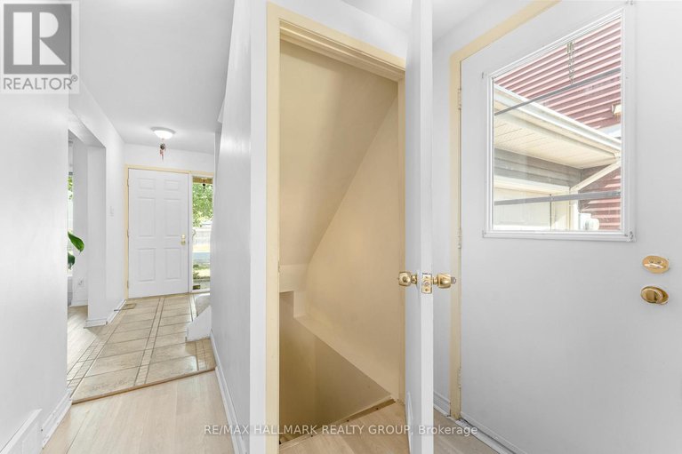 28819606/41-sovereign-avenue/craig-henrywoodvale/ottawa/ontario/K2G4W8_37