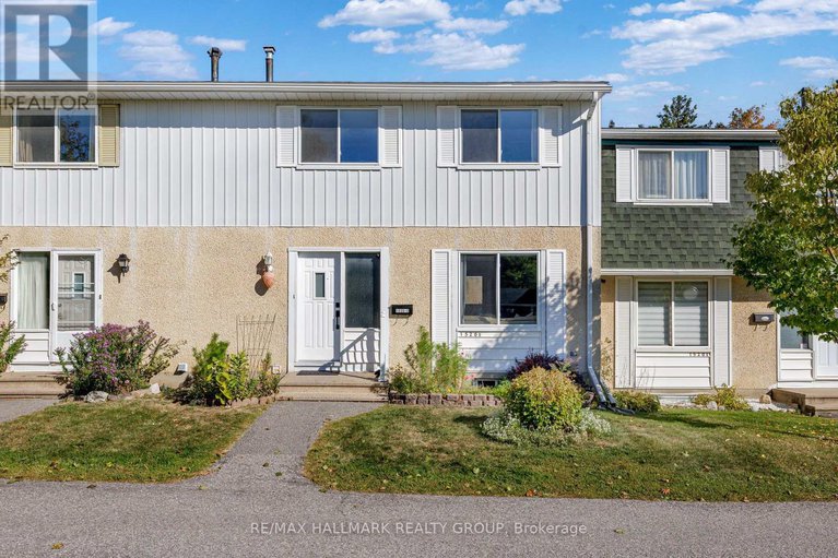 28895852/d-1520-beaverpond-drive/pineview/ottawa/ontario/K1B3R9_1