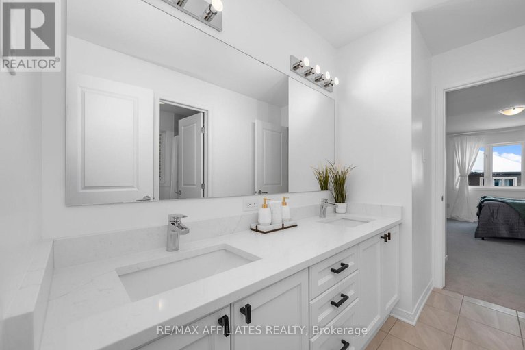 29058897/208-rover-street/emerald-meadowstrailwest/ottawa/ontario/K2S1S3_36