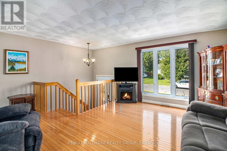 28846861/945-belvedere-avenue/town-of-rockland/clarence-rockland/ontario/K4K1H3_4
