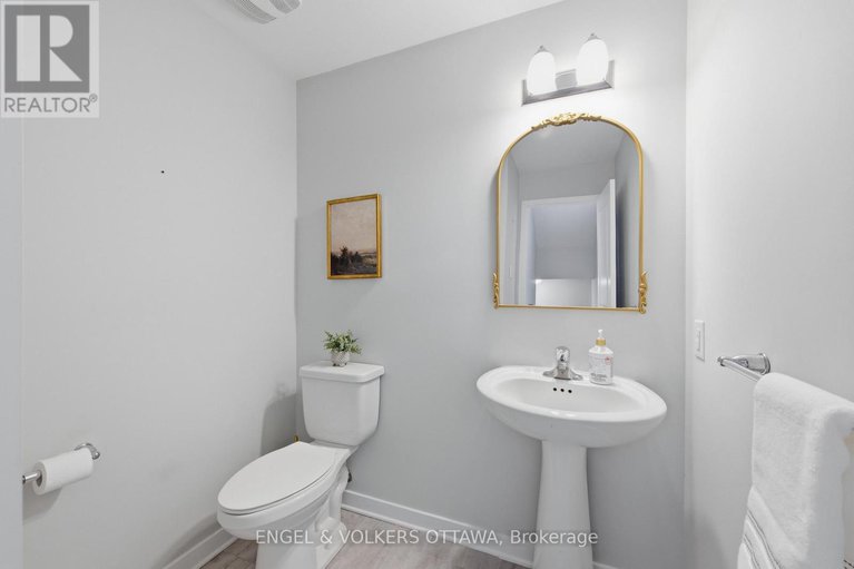 29401223/138-visor-private/emerald-meadowstrailwest/ottawa/ontario/K2V0S6_25