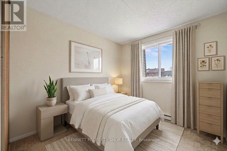 29448215/37-pixley-private/riverview-park/ottawa/ontario/K1G4C3_12