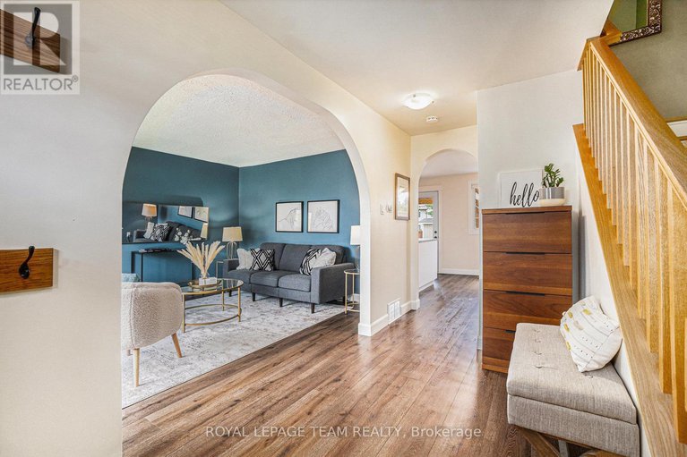 28648359/1352-maxime-street/pineview/ottawa/ontario/K1B3L1_4